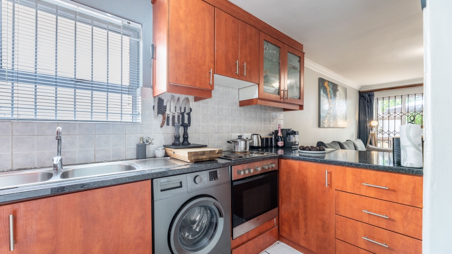 2 Bedroom Property for Sale in Parklands Western Cape